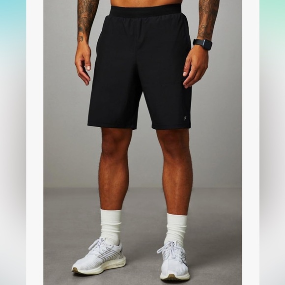 Fabletics The 9” Fundamental Short 11 with 4-way stretch Black Shorts XL - Picture 3 of 9